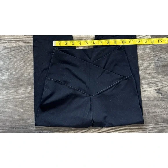 Women's Offline Aerie Real Me High Waisted Crossover Legging Medium True Black - Picture 10 of 14